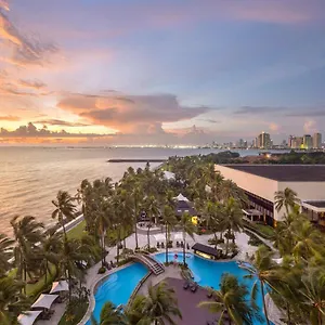 https://sofitel-plaza.angeleshotels.net