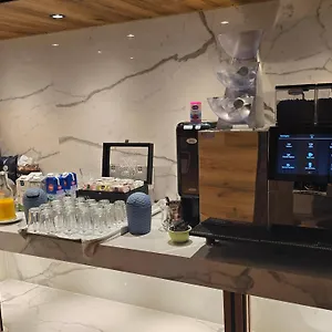 **** Hotel Maxhotel Deutschland